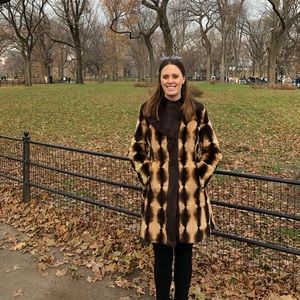 Meet your Posher, Brooke